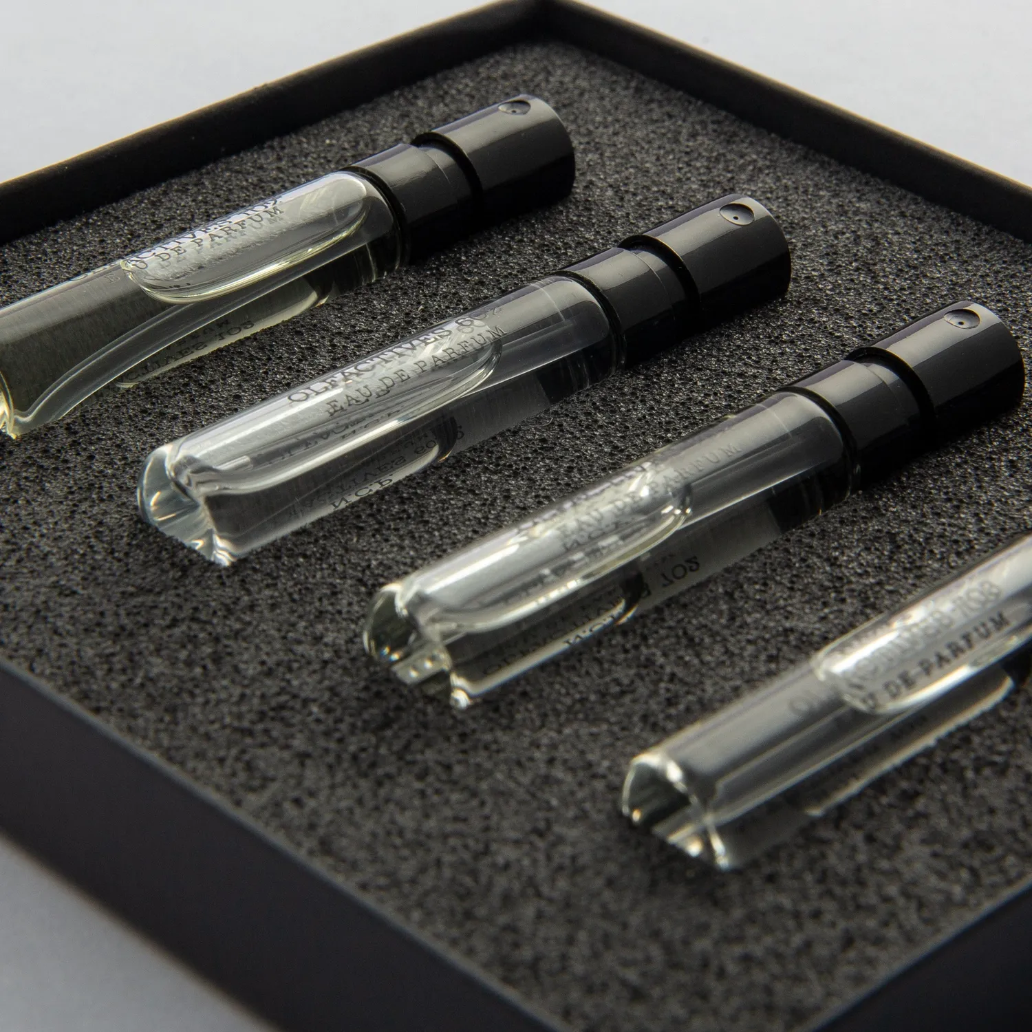 N.C.P. Olfactives Black Facets parfume prøvesæt 4x2 ml unisex